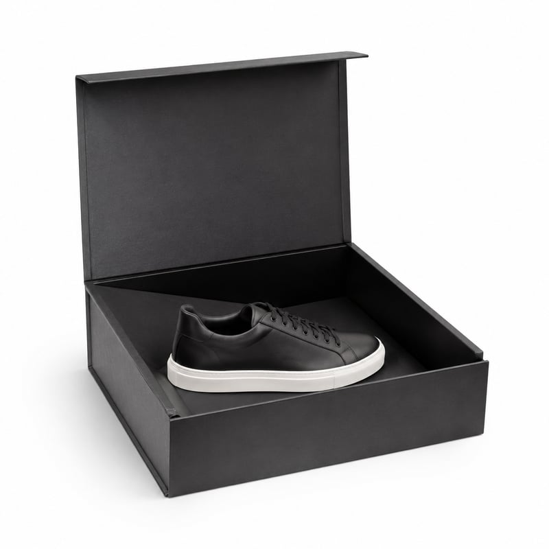 Harde doos voor sneakerpresentatie